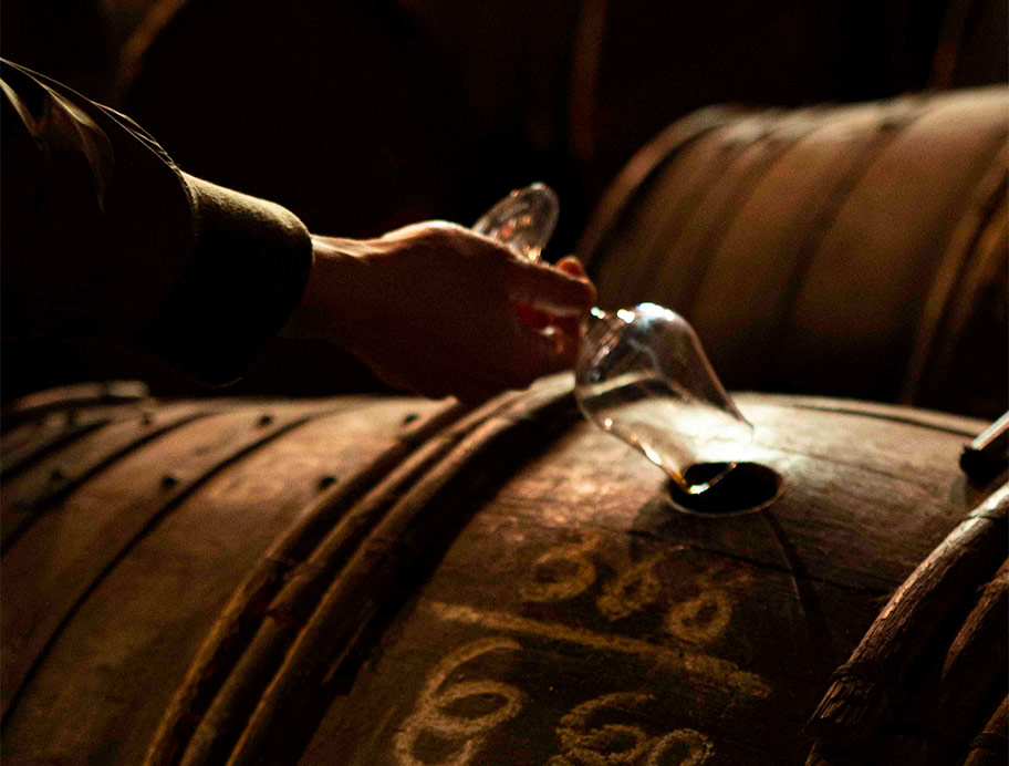 Read more about the article 參觀干邑白蘭地酒廠 – 背包客的10個旅行提案